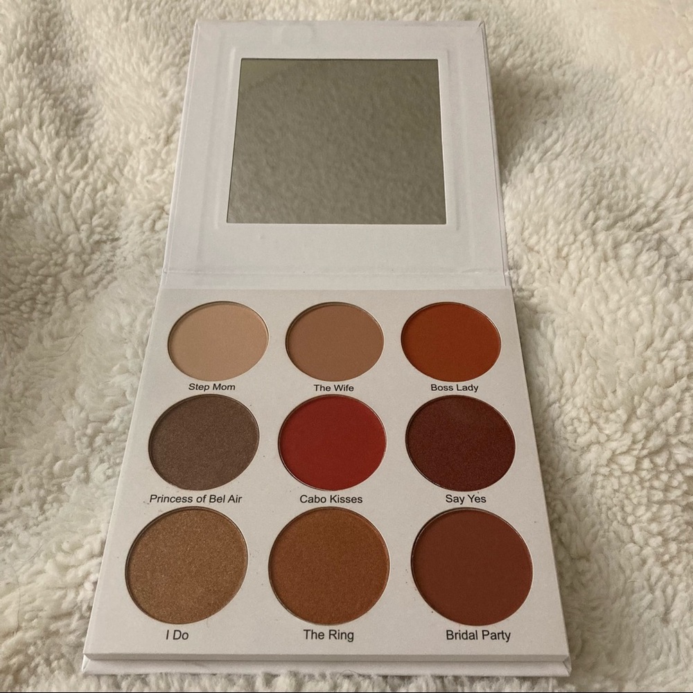Give Them Lala Beauty The Grown Woman Pallette